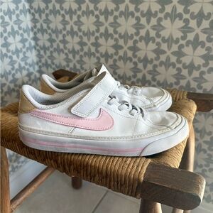 Nike Court Legacy Sneakers Size 1Y